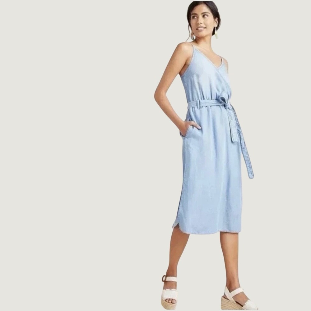 Cloth & Stone Anthropologie Surplice Chambray Dress Large Blue Midi Tie Waist